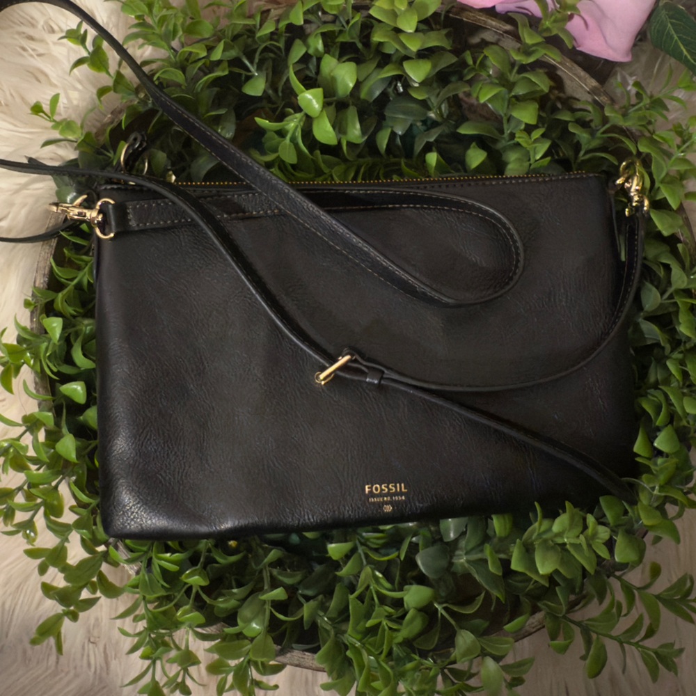 Fossil Black Leather Crossbody Bag with Gold Accents
